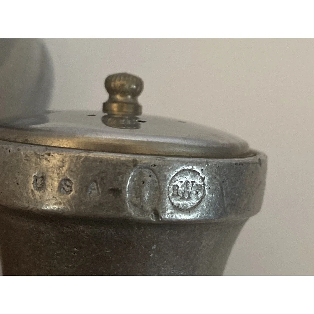 Benedict Proctor Salt and Pepper Shakers Vintage Pewter Collectible BNP‎ USA